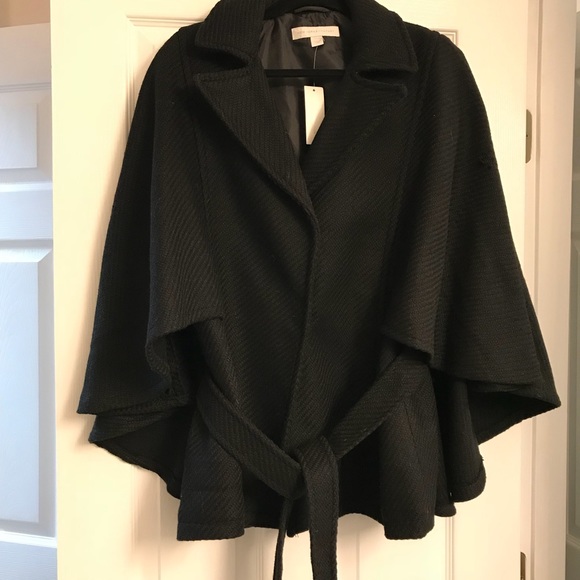 🇺🇸MEMORIAL DAY SALE! NWT Cape Coat Black - Picture 3 of 7